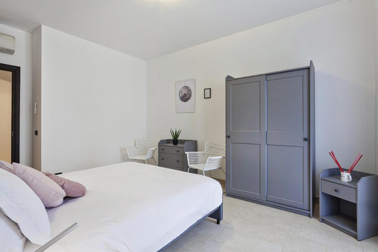 Shelley Apartments By Wonderful Italy Gênes Extérieur photo